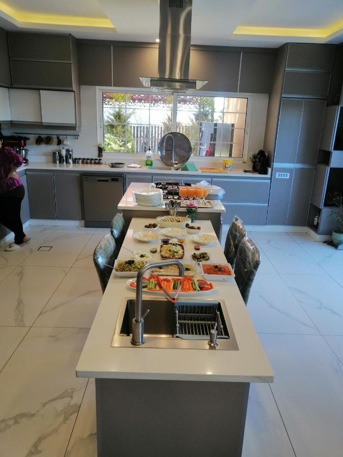 מאדאבה Villa Zee מראה חיצוני תמונה