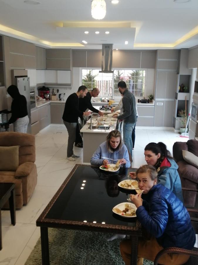 מאדאבה Villa Zee מראה חיצוני תמונה